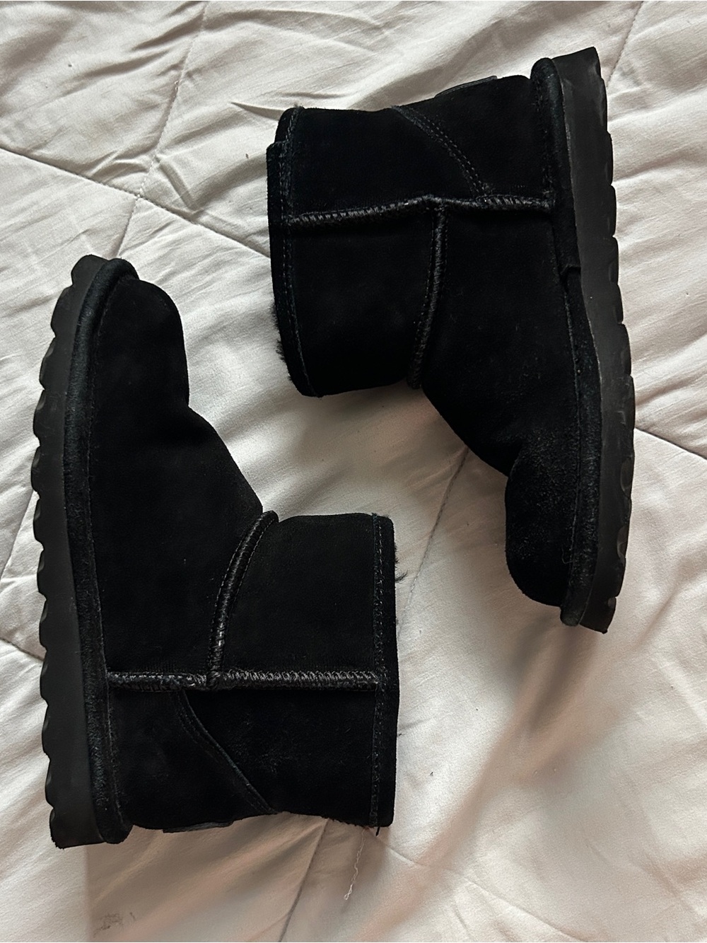 BEARPAW women’s short boots